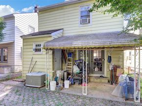 6 Walnut Place, Great Neck NY 11021