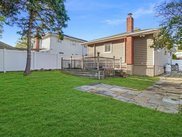 416 Fir Grove Road, Lake Ronkonkoma NY 11779