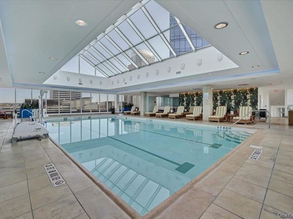 5 Renaissance Square 17C, White Plains NY 10601