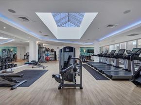 5 Renaissance Square 17C, White Plains NY 10601