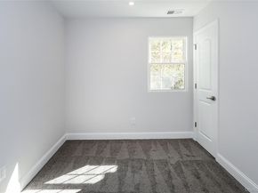 10 Smith, Yaphank NY 11980