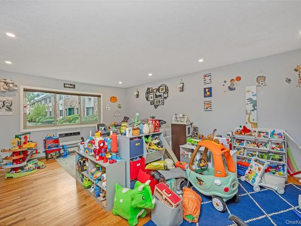 2449 Union Blvd 21A, Islip NY 11751