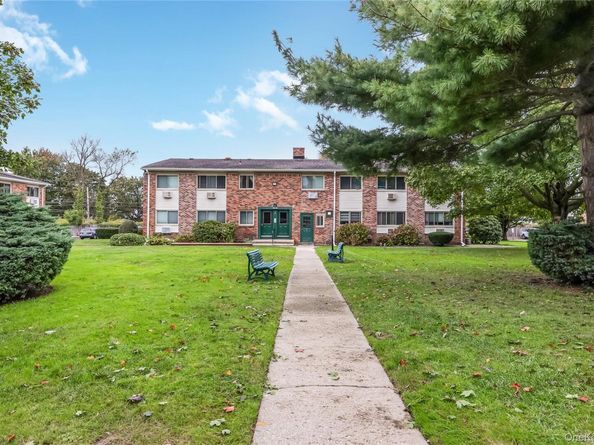 2449 Union Blvd 21A, Islip NY 11751