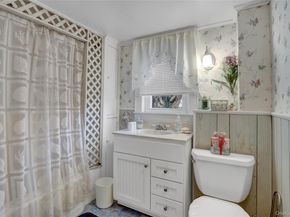 25 Sunnybrook Drive E, Oceanside NY 11572