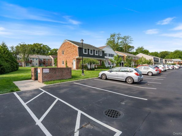 459 Village Drive 459, Hauppauge NY 11788