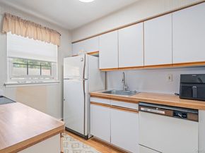 459 Village Drive 459, Hauppauge NY 11788