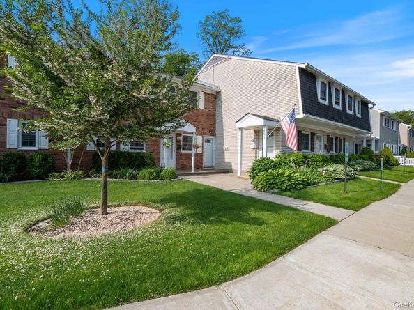 459 Village Drive 459, Hauppauge NY 11788