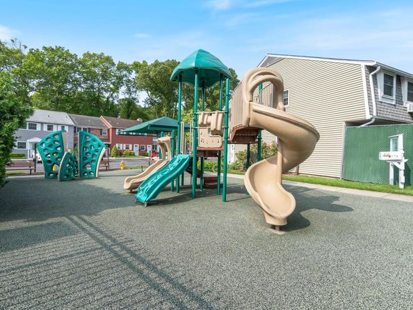 459 Village Drive 459, Hauppauge NY 11788