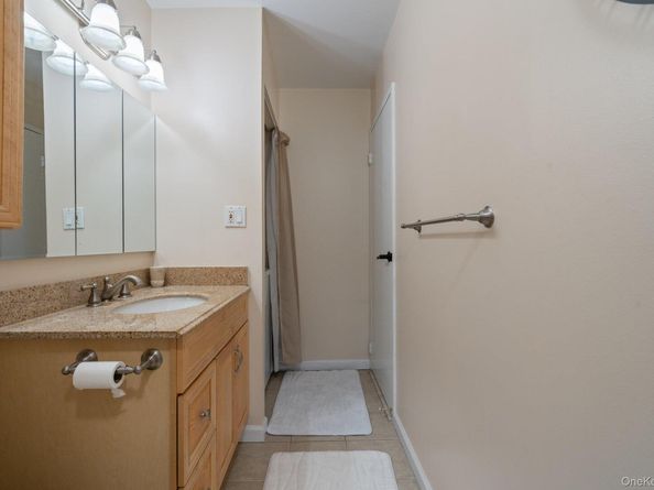 459 Village Drive 459, Hauppauge NY 11788