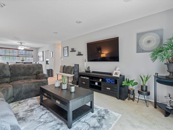 459 Village Drive 459, Hauppauge NY 11788