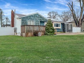 160 Stahley Street, Brentwood NY 11717