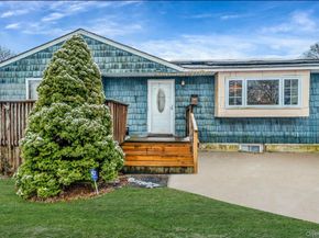 160 Stahley Street, Brentwood NY 11717