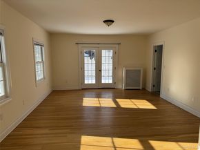 19 Lanark Road, Yonkers NY 10705