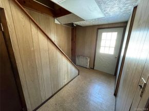 20 Wyona Avenue, Lindenhurst NY 11757