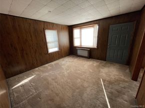 20 Wyona Avenue, Lindenhurst NY 11757