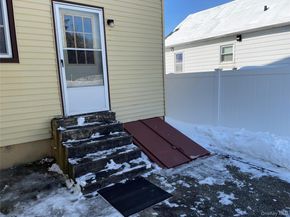 20 Wyona Avenue, Lindenhurst NY 11757