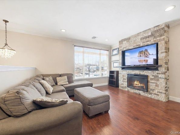 126 Mermaid Lane, Bronx NY 10473