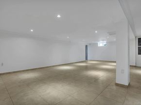 5 Boulevard, Malba NY 11357