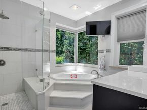 5 Boulevard, Malba NY 11357