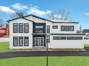 45 Ramble Lane, Levittown NY 11756