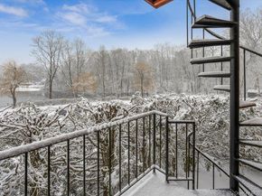 9 Dove Court V, Croton-on-Hudson NY 10520