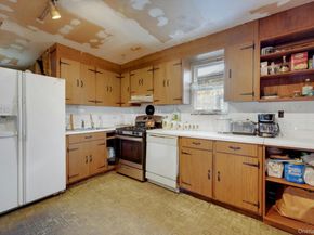 188 Edgewater Park D, Bronx NY 10465