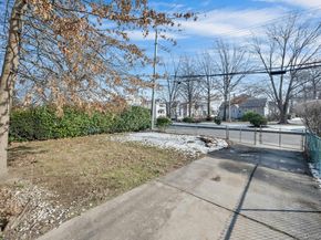 188 Edgewater Park D, Bronx NY 10465