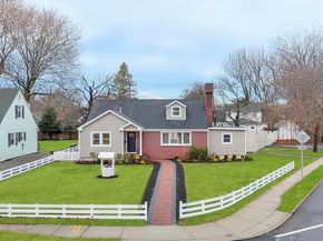 92 Sunset Road, Bay Shore NY 11706