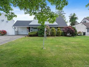 51 Shepherd Lane, Levittown NY 11756