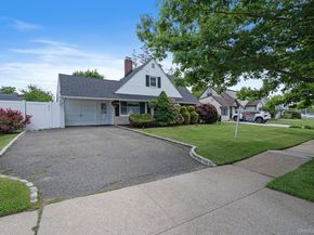 51 Shepherd Lane, Levittown NY 11756