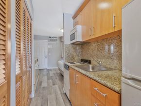 131 S Emerson Avenue 216, Montauk NY 11954
