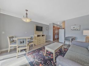 131 S Emerson Avenue 216, Montauk NY 11954
