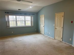 82 Lakeview Drive, Manorville NY 11949