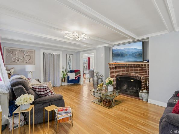 30 Ferdinand Place, New Rochelle NY 10801