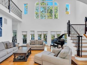 10 Bay Woods Drive, Hampton Bays NY 11946