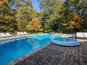 10 Bay Woods Drive, Hampton Bays NY 11946
