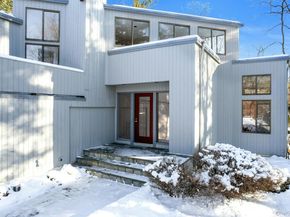 637 Long Hill Road W, Briarcliff Manor NY 10510