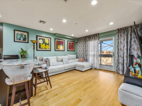 3015 Brighton 6th Street 6B, Brooklyn NY 11235