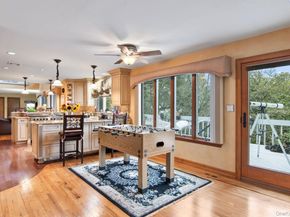 6 Bluffview Court, Miller Place NY 11764