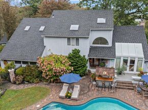 6 Bluffview Court, Miller Place NY 11764