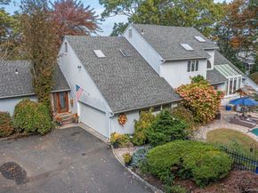 6 Bluffview Court, Miller Place NY 11764
