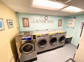 190 E Mosholu Parkway S 1J, Bronx NY 10458