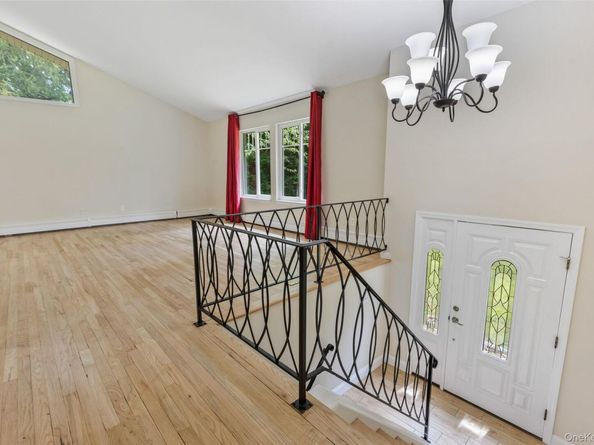 424 Cording Lane, Yorktown Heights NY 10598