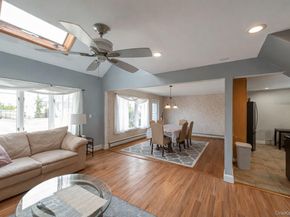 14 Willoughby Place, West Islip NY 11795