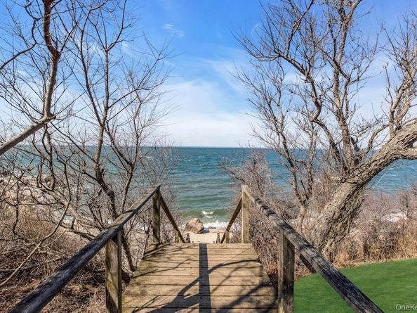 2655 Rocky Point Road, East Marion NY 11939
