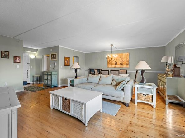 136 Beach 117th Street UPH1, Rockaway Park NY 11694