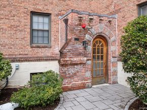 190 Garth Road 3R, Scarsdale NY 10583