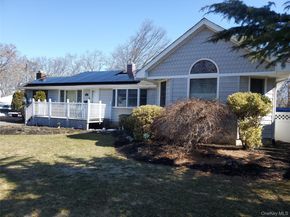 98 Fawn Lane E, South Setauket NY 11720