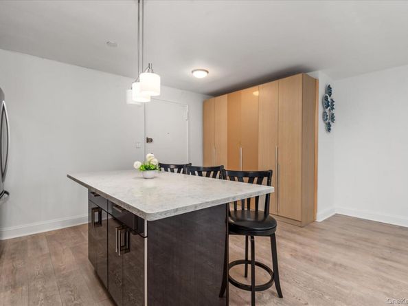 6011 Broadway 5E, Woodside NY 11377