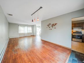 75 Oakcrest Avenue, Farmingville NY 11738